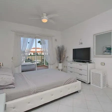 빌라 Las Adelfas Ii, Golf Del Sur - Lovely Sunny 2 Bed *